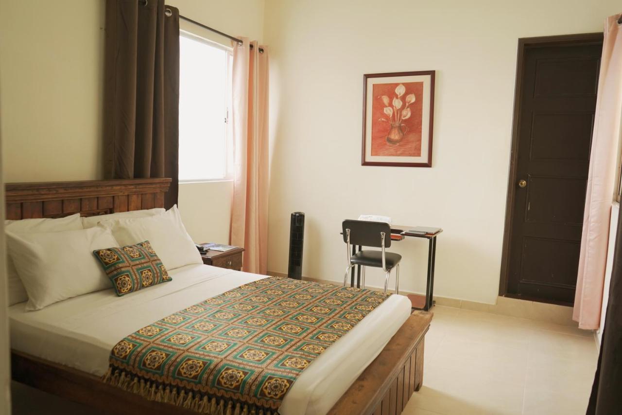 HOTEL CATALUÑA - SOLUCIONES HOTELERAs Pereira Kültér fotó