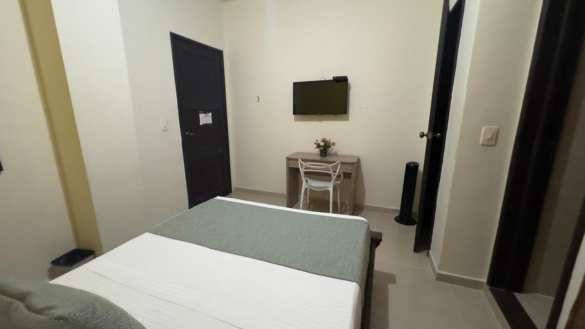 HOTEL CATALUÑA - SOLUCIONES HOTELERAs Pereira Kültér fotó